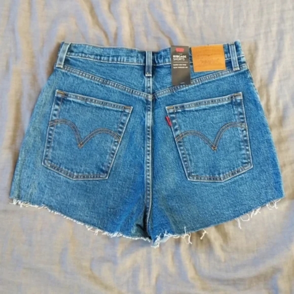 Levi's Ribcage High Waisted Jean Cut Off Shorts Charleston Erosion - Picture 2 of 16